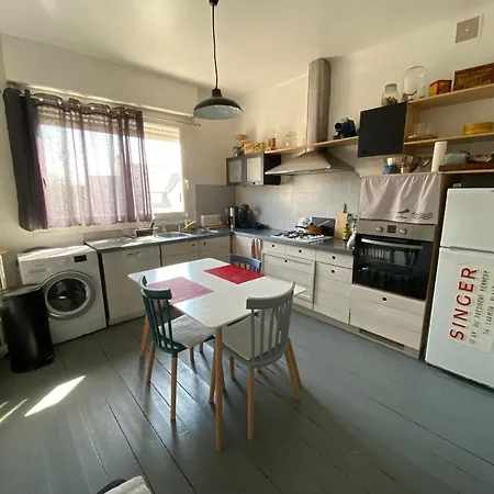 T3 Avec Terrasse, Proche Et Commerces A - Fr-1-349-199 * Larmor-Plage